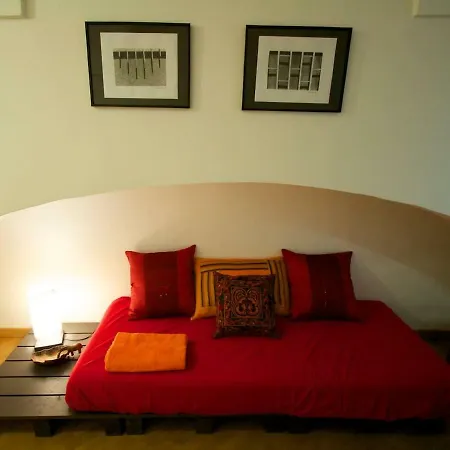 Apartment In Piazza Grillo Cattaneo